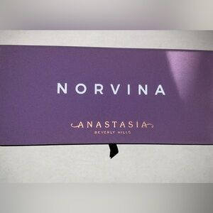 NORVINA ANASTASIA EYESHADOW PALLETTE